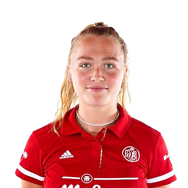 #29 Carlotta Sippel
